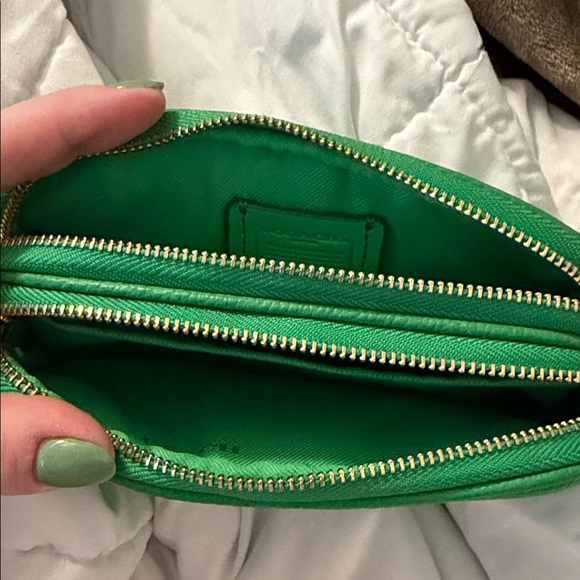 Coach crossbody - Picture 2 of 4